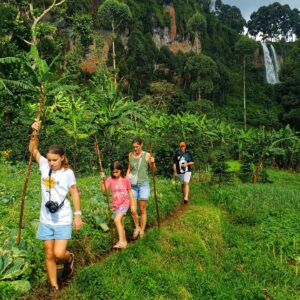 Wild Family Trail 10Days Exploring Uganda Together